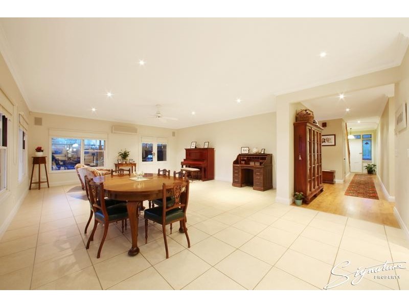 60 Grange Drive, Lysterfield VIC 3156