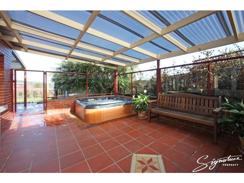 60 Grange Drive, Lysterfield VIC 3156