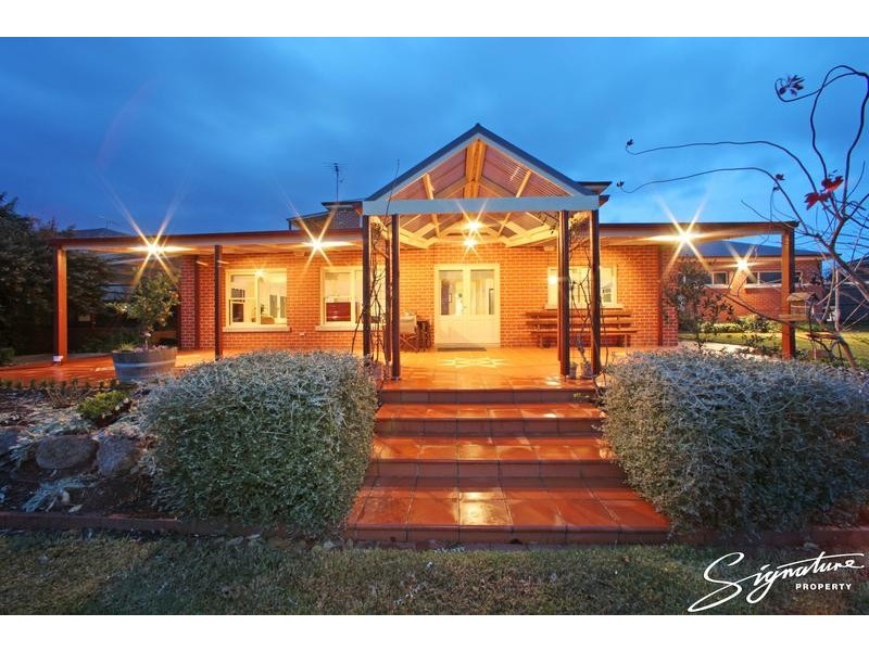 60 Grange Drive, Lysterfield VIC 3156