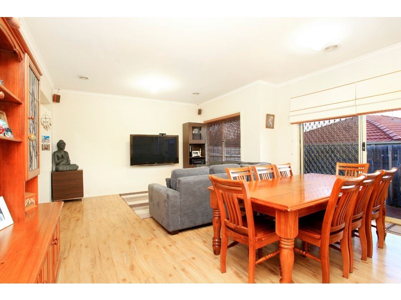 23 St Laurent Rise, Knoxfield VIC 3180