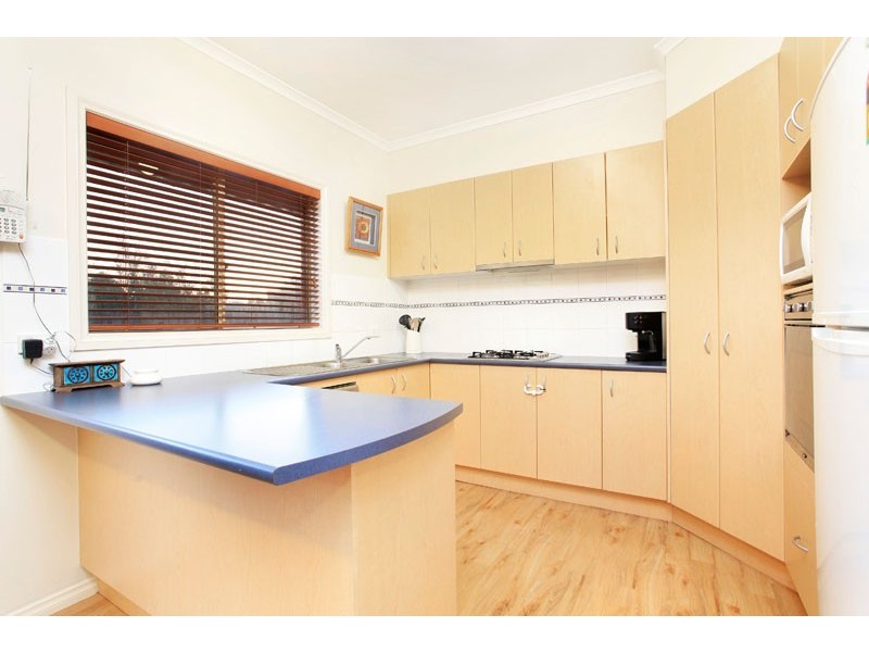 23 St Laurent Rise, Knoxfield VIC 3180