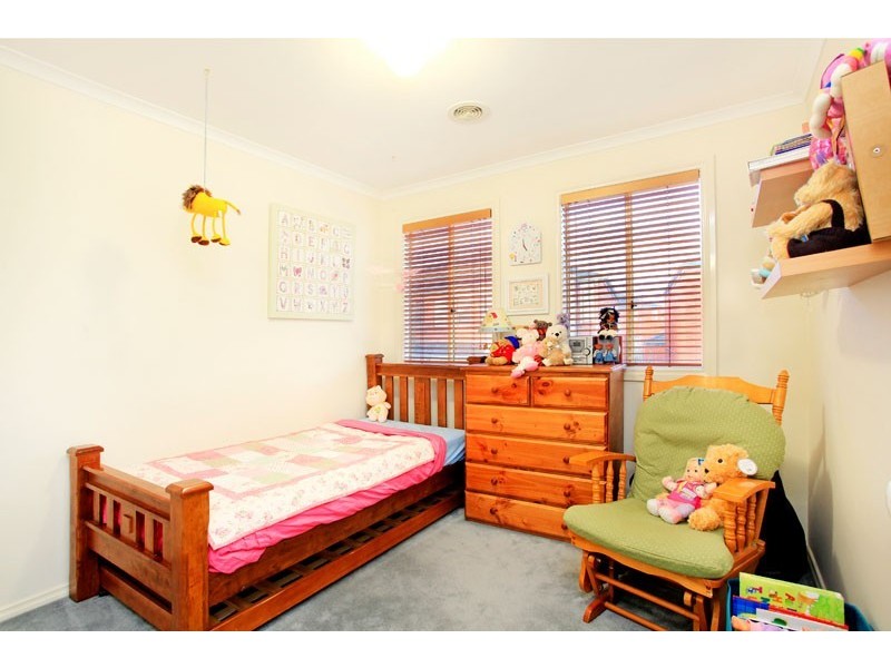 23 St Laurent Rise, Knoxfield VIC 3180