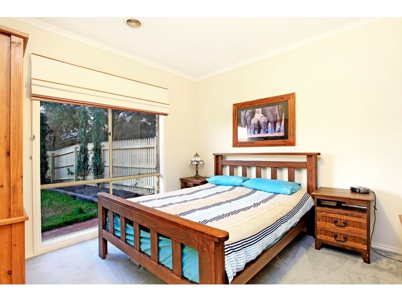 23 St Laurent Rise, Knoxfield VIC 3180