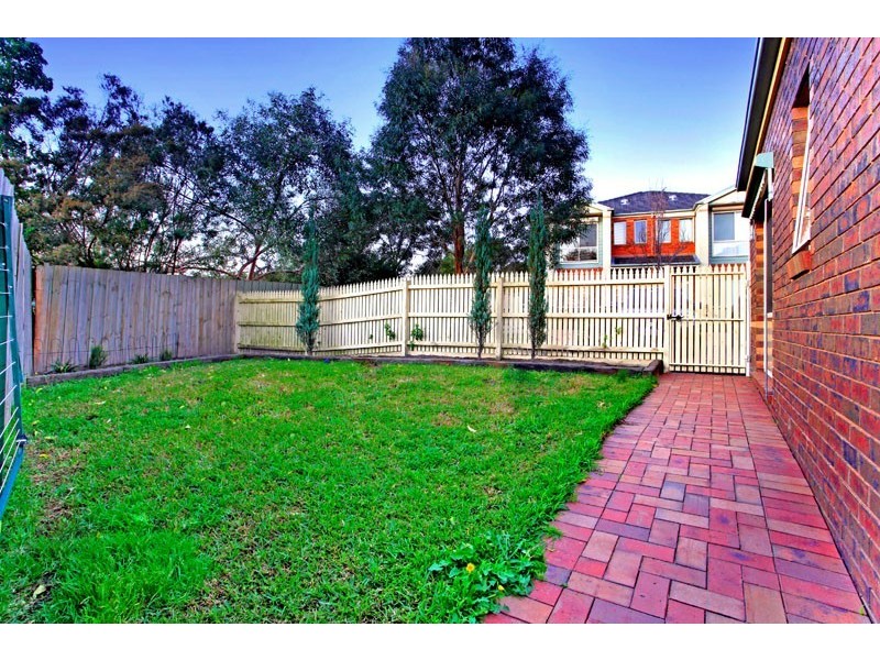 23 St Laurent Rise, Knoxfield VIC 3180