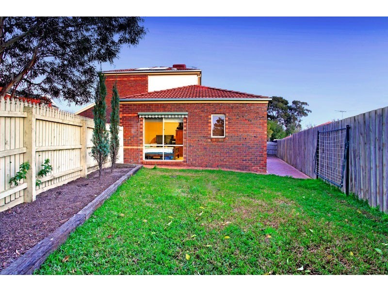 23 St Laurent Rise, Knoxfield VIC 3180