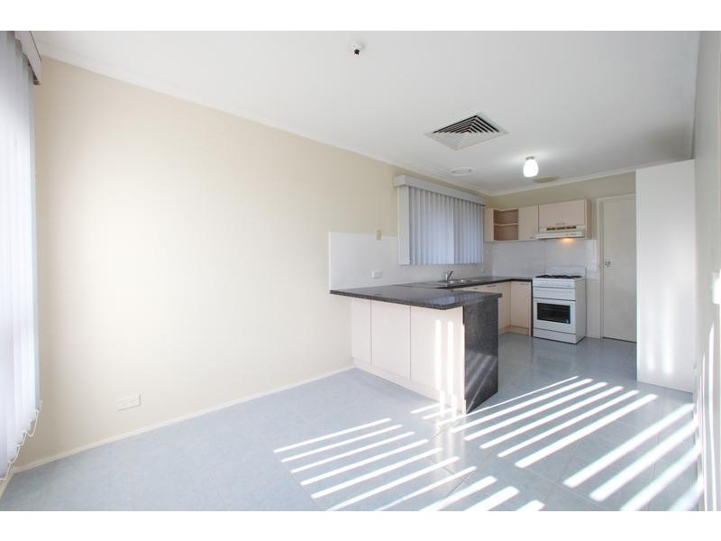 1/71 Laura Road, Knoxfield VIC 3180