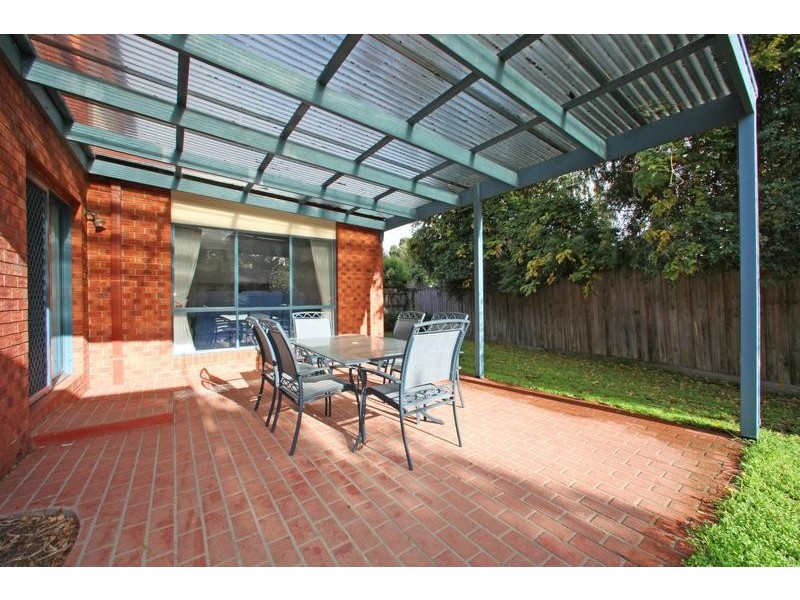 15 Tanglewood Road, Rowville VIC 3178