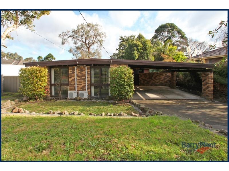11 Bareena Avenue, Rowville VIC 3178