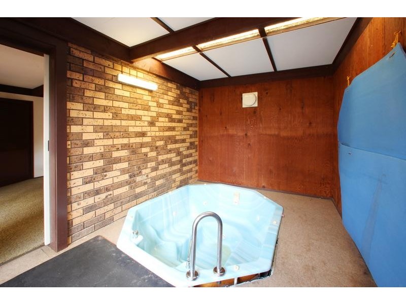 11 Bareena Avenue, Rowville VIC 3178