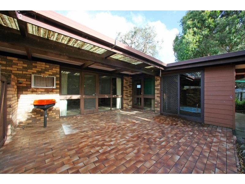 11 Bareena Avenue, Rowville VIC 3178