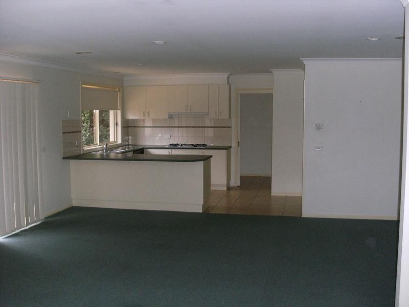 2/1846 Ferntree Gully Road, Ferntree Gully VIC 3156