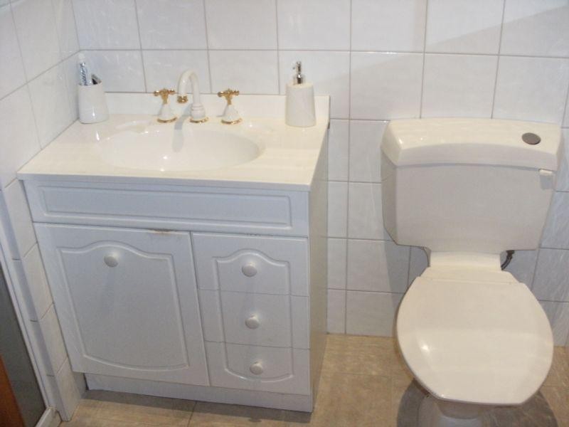 16 Eildon Parade, Rowville VIC 3178