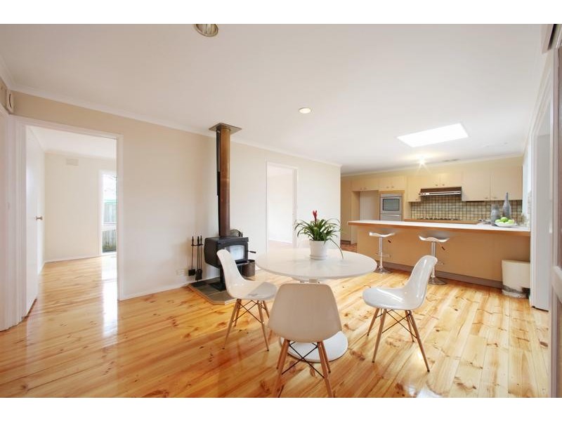 10 Bexsarm Crescent, Rowville VIC 3178