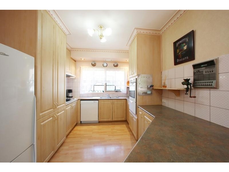 11 Arnhem Court, Rowville VIC 3178