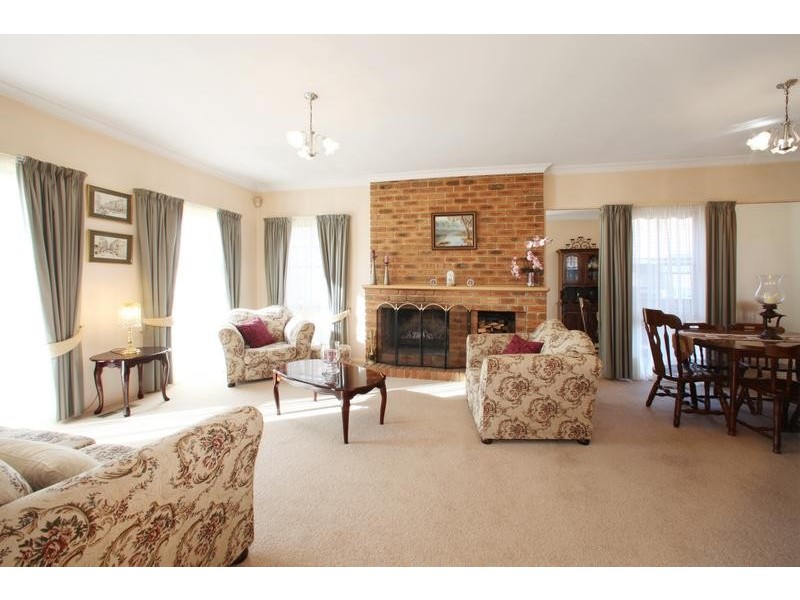 11 Arnhem Court, Rowville VIC 3178