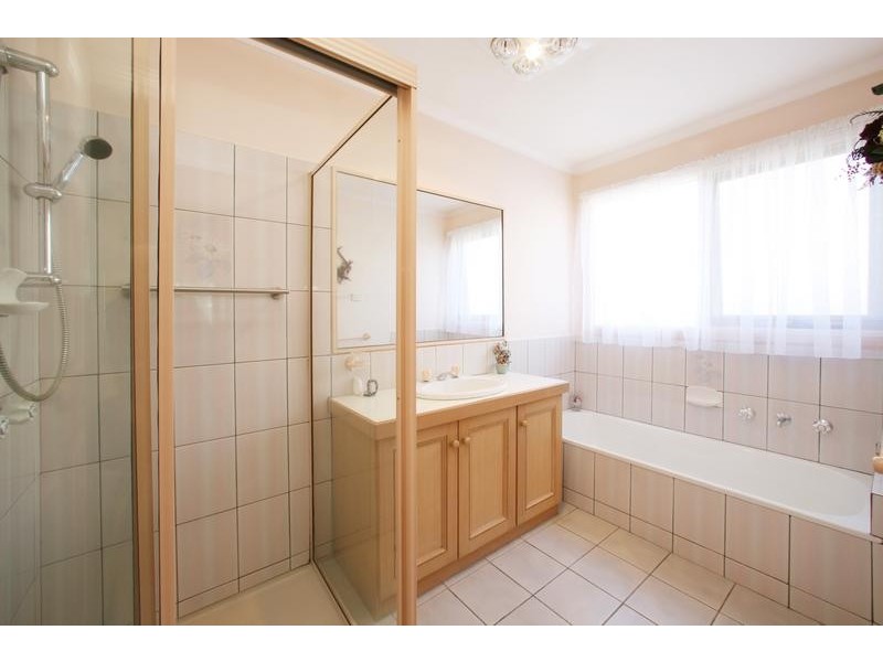 11 Arnhem Court, Rowville VIC 3178