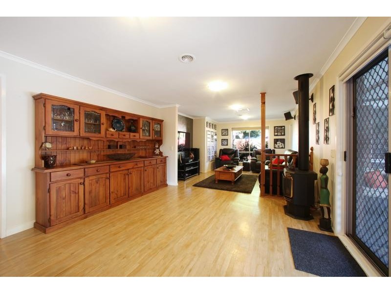 36 Landsborough Avenue, Rowville VIC 3178