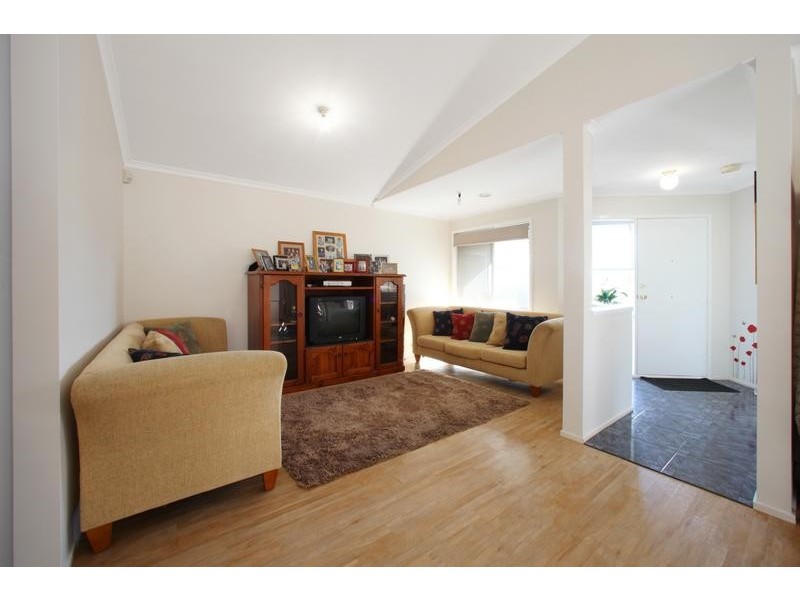 36 Landsborough Avenue, Rowville VIC 3178