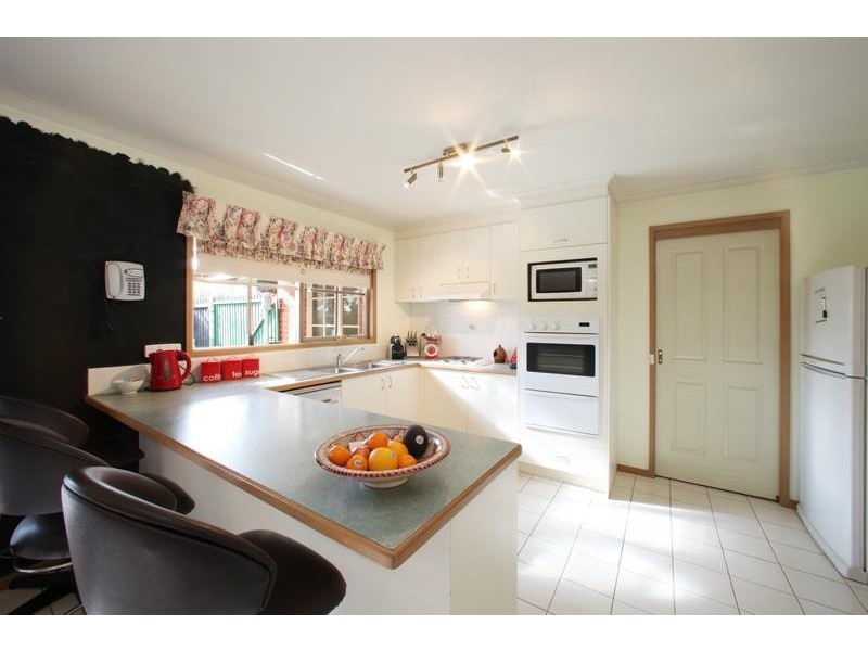 6 Diamond Close, Ferntree Gully VIC 3156
