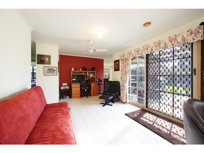 6 Diamond Close, Ferntree Gully VIC 3156