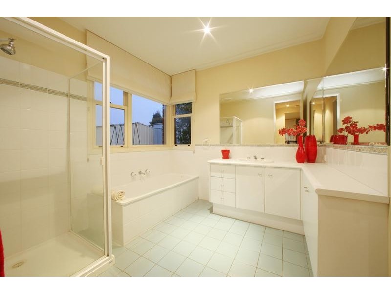 80 Karoo Road, Rowville VIC 3178