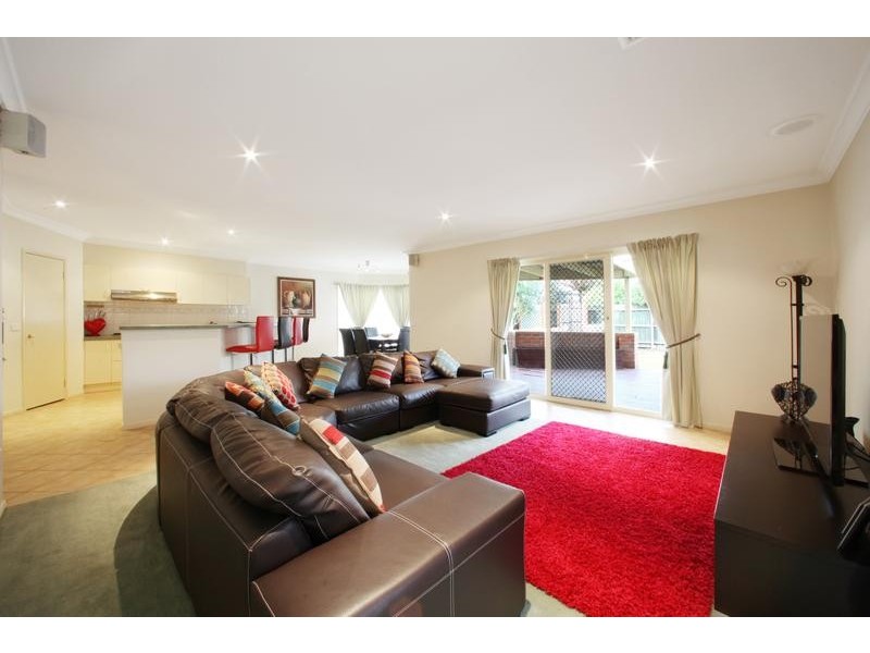 7 Fairway Drive, Rowville VIC 3178
