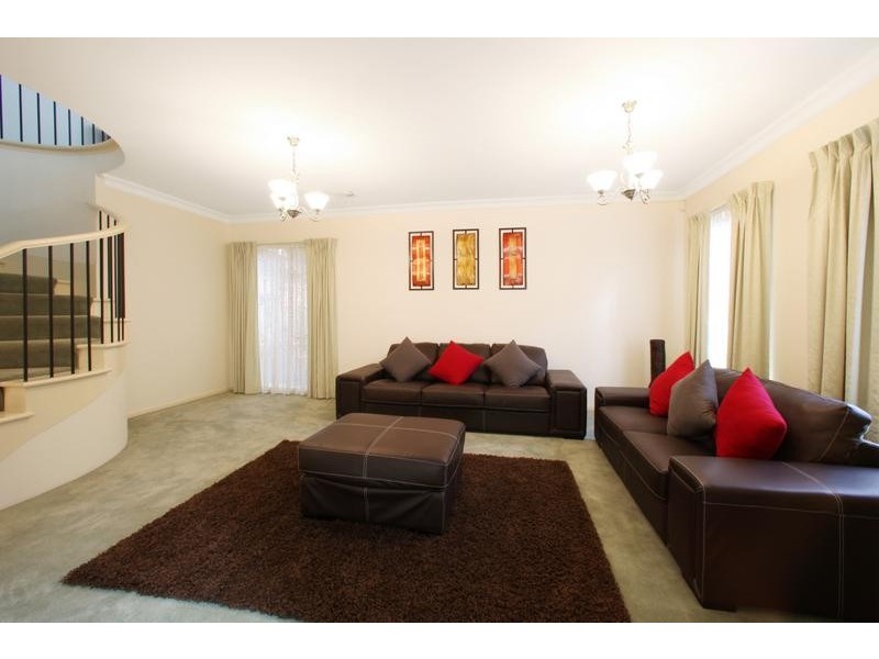 7 Fairway Drive, Rowville VIC 3178