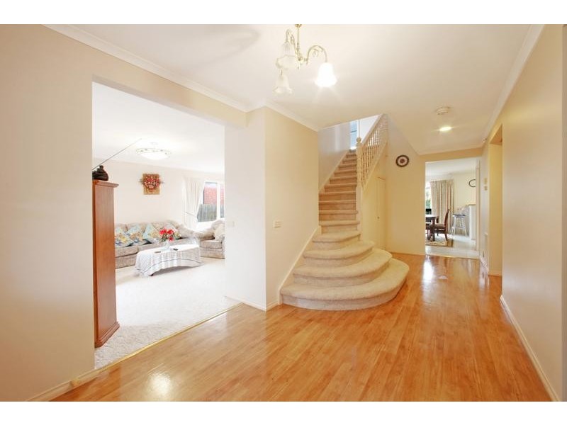 34 Quail Way, Rowville VIC 3178