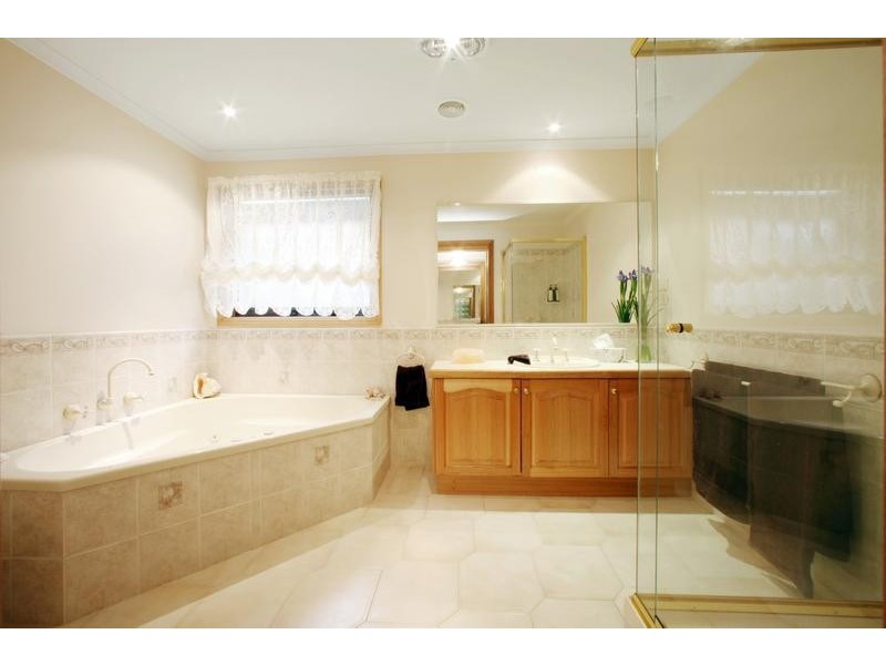 58 Shearer Drive, Rowville VIC 3178