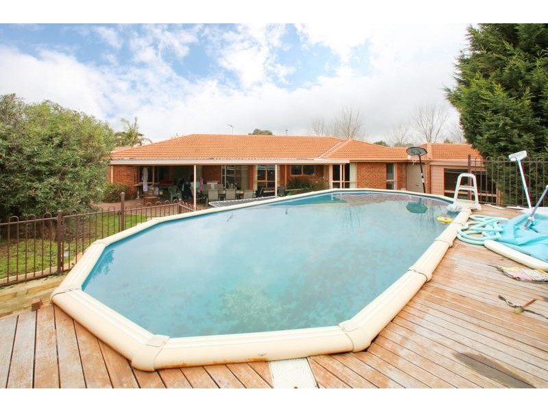 12 Tetoora Close, Rowville VIC 3178