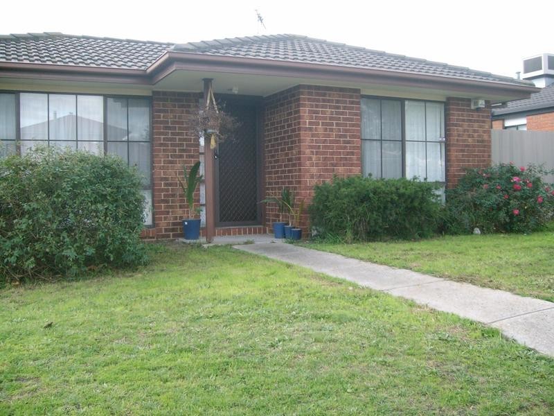 1 Adrian Place, Rowville VIC 3178