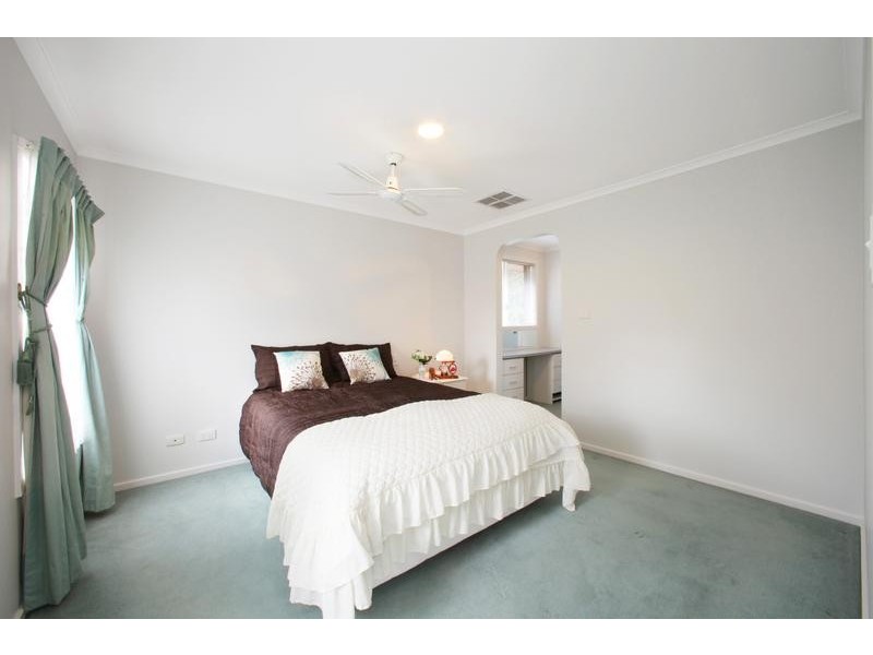 99 Turramurra Drive, Rowville VIC 3178