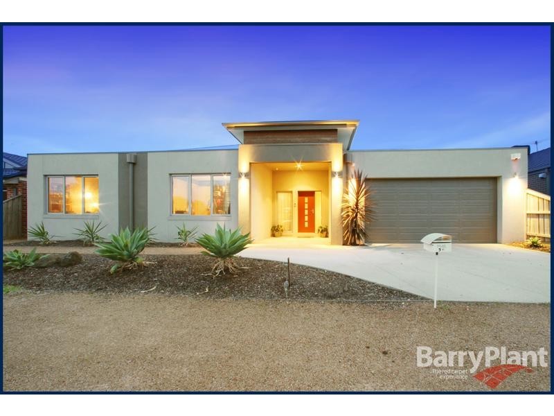 50 Paringa Drive, Ferntree Gully VIC 3156