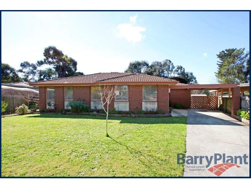 8 Celestial Court, Rowville VIC 3178
