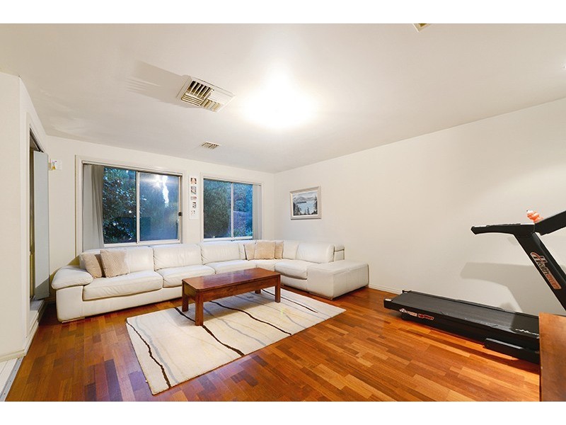 445 Dandelion Drive, Rowville VIC 3178