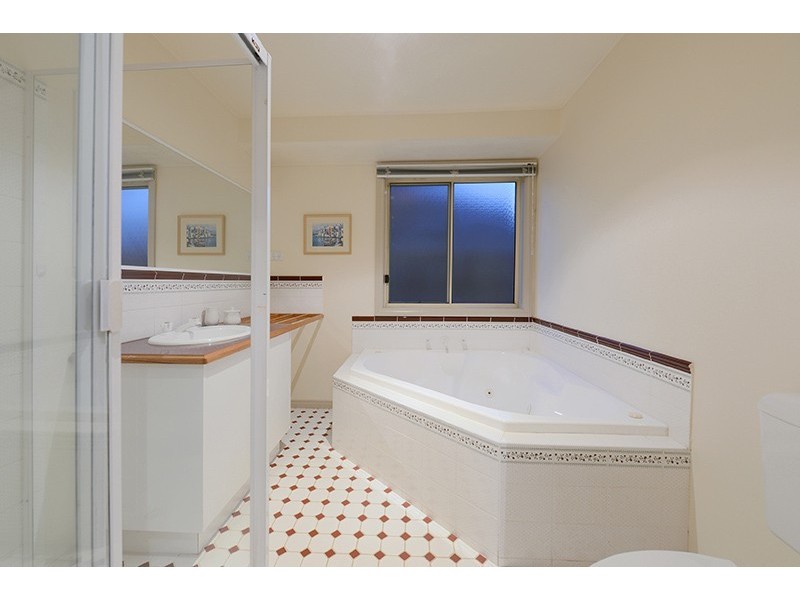 445 Dandelion Drive, Rowville VIC 3178
