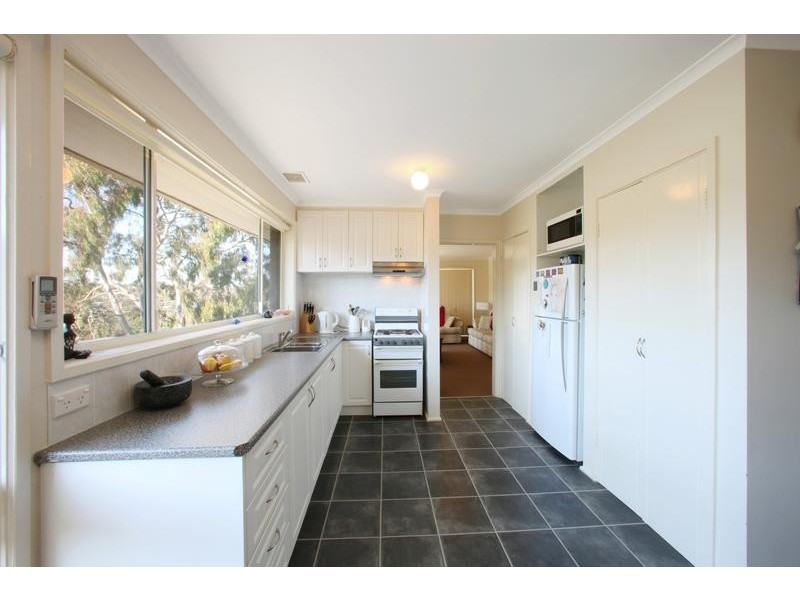 1 Winwood Drive, Ferntree Gully VIC 3156