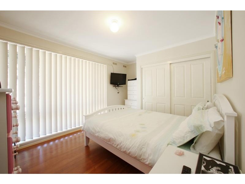 1 Winwood Drive, Ferntree Gully VIC 3156