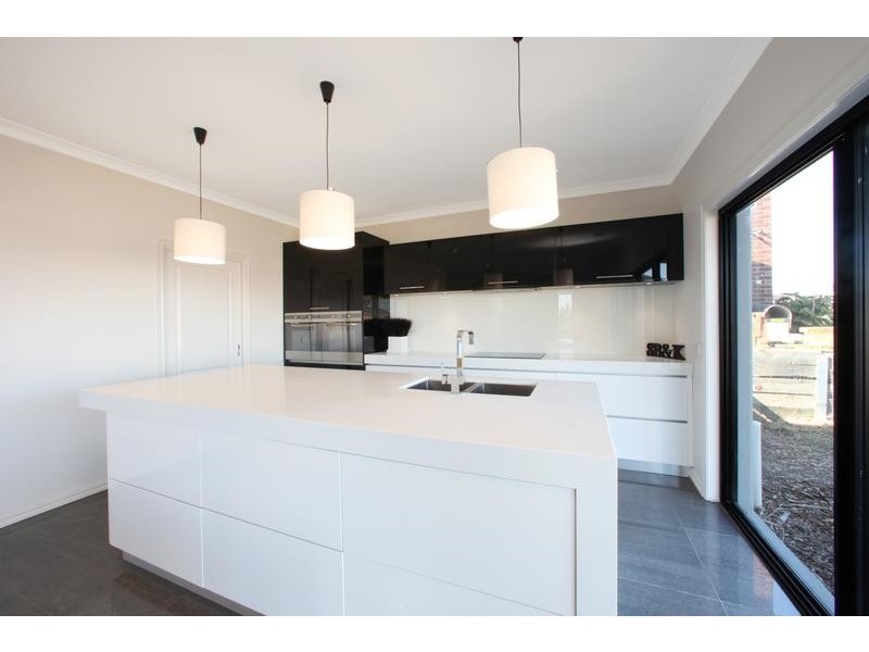 44 Viewgrand Rise, Lysterfield VIC 3156