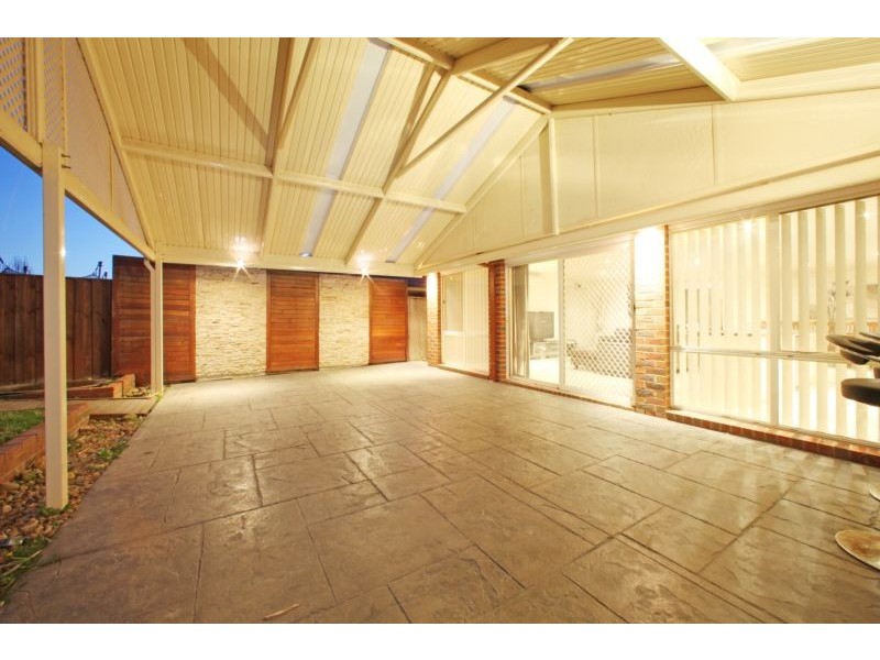 21 Banyalla Place, Rowville VIC 3178