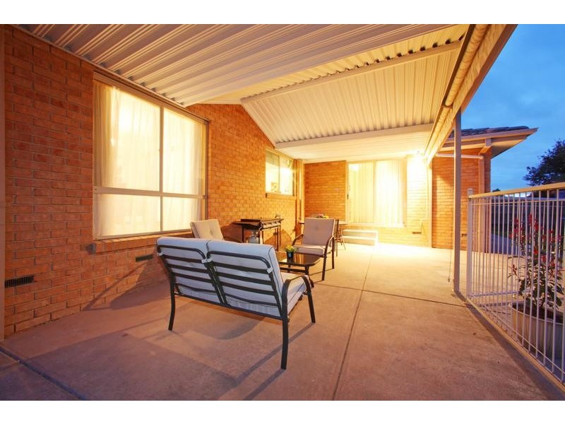 57 Lakesfield Drive, Lysterfield VIC 3156