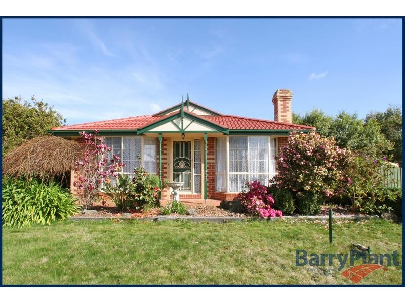 8 Maitland Close, Rowville VIC 3178