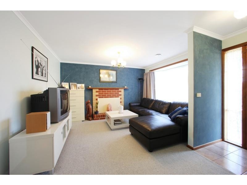 8 Maitland Close, Rowville VIC 3178