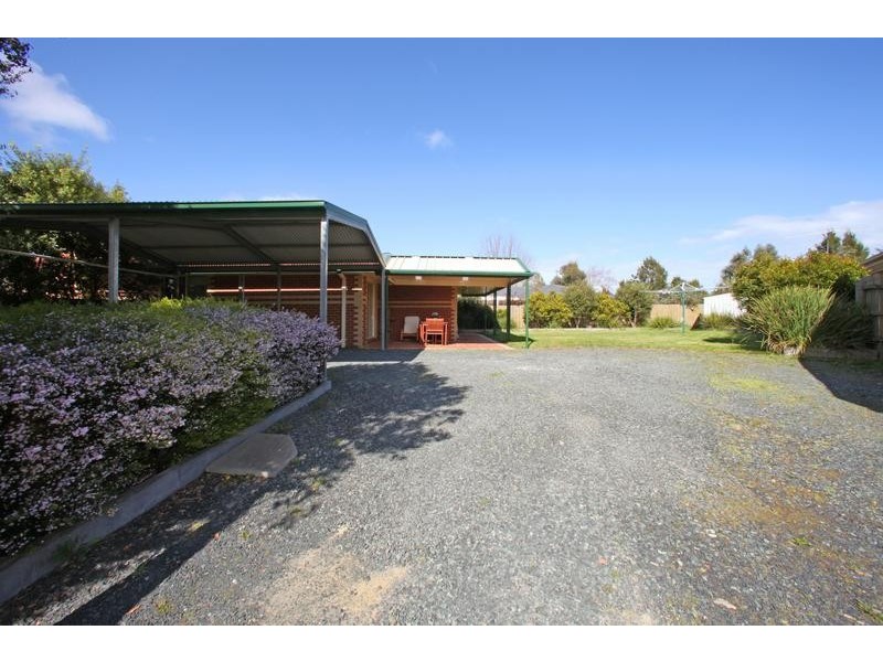 8 Maitland Close, Rowville VIC 3178