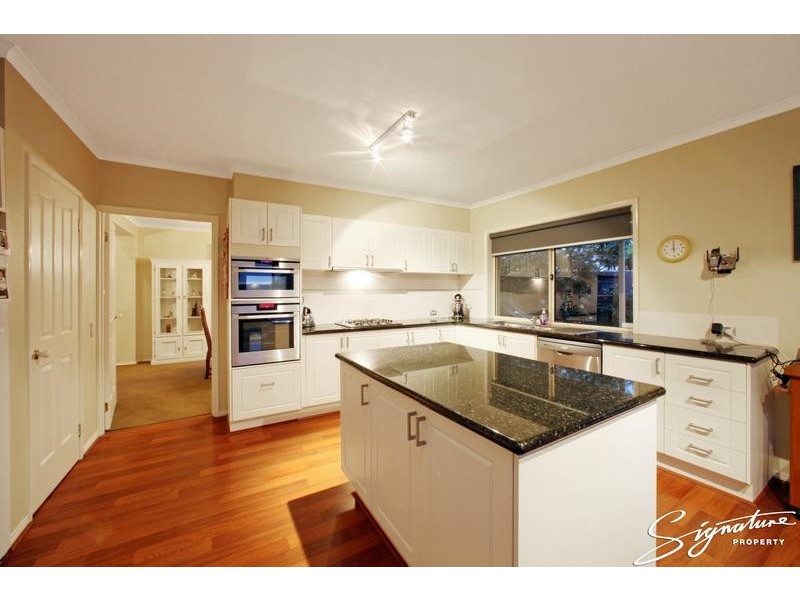 16 Pineview Court, Lysterfield VIC 3156