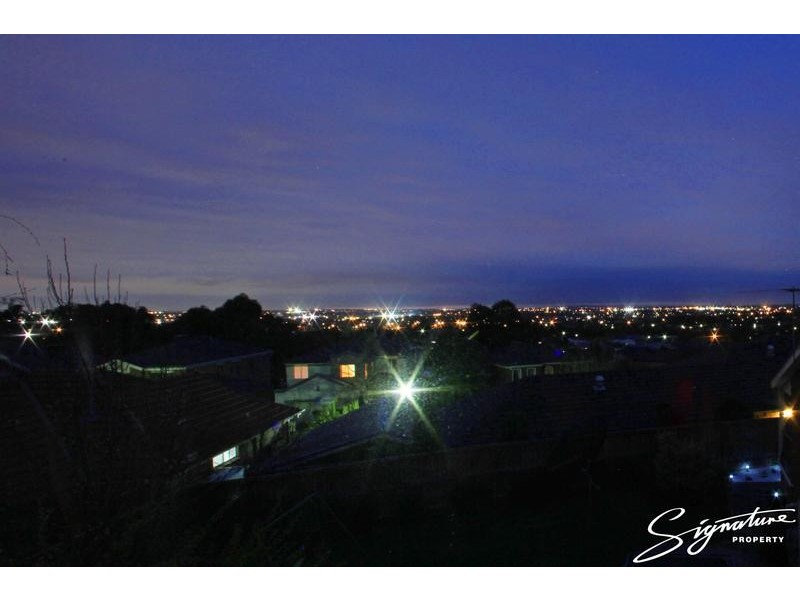 16 Pineview Court, Lysterfield VIC 3156