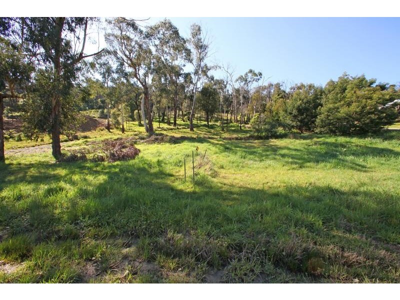 77 Ferndale Road, Upper Ferntree Gully VIC 3156