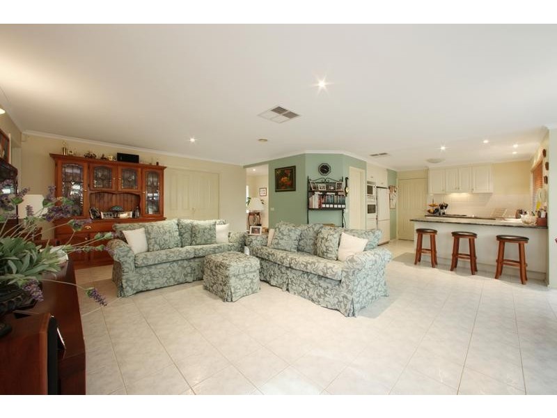 13 Ian Court, Rowville VIC 3178