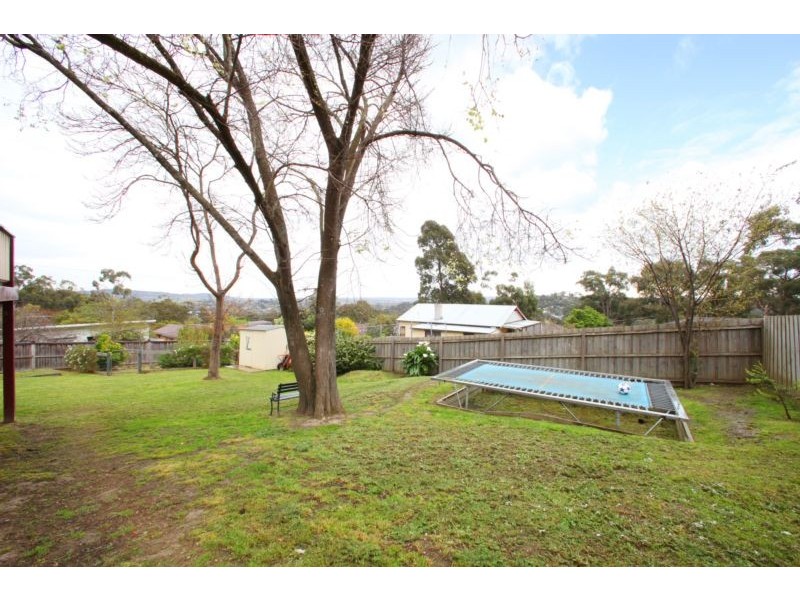 27 The Glen, Ferntree Gully VIC 3156