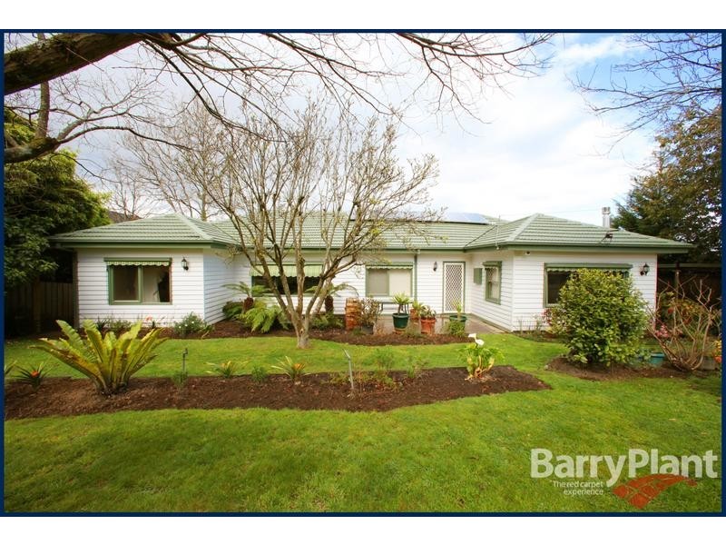 27 The Avenue, Ferntree Gully VIC 3156